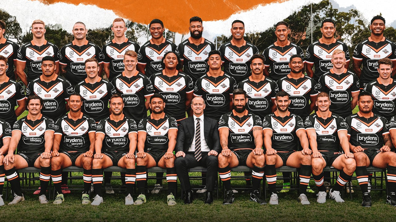 Wests Tigers reveal 2016 Team Poster