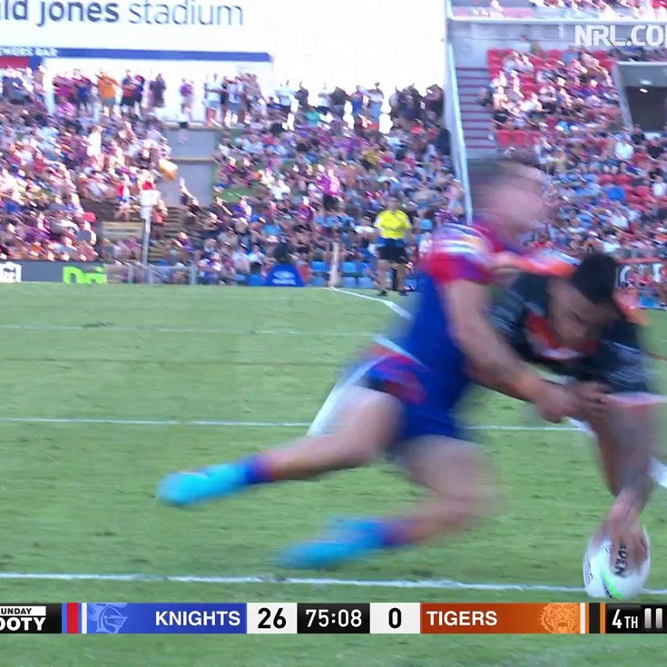 Maumalo scores to put Wests  Tigers on the board