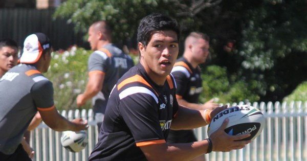 Liolevave keen to impress in 2015 | Wests Tigers