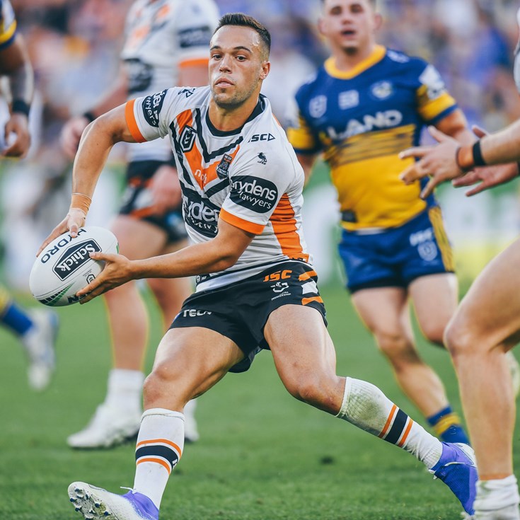 Eels pile on points to down Wests Tigers in Bankwest opener