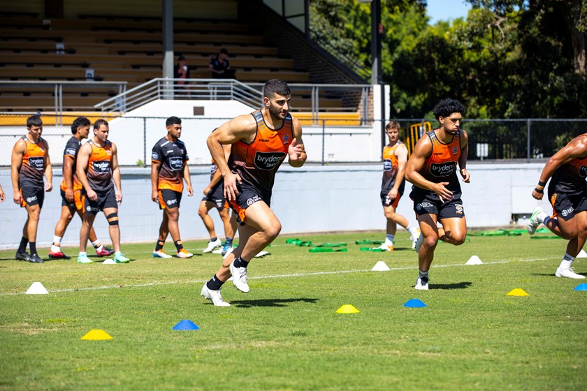 Alex Twal training at Leichhardt Oval ahead of the 2022 season