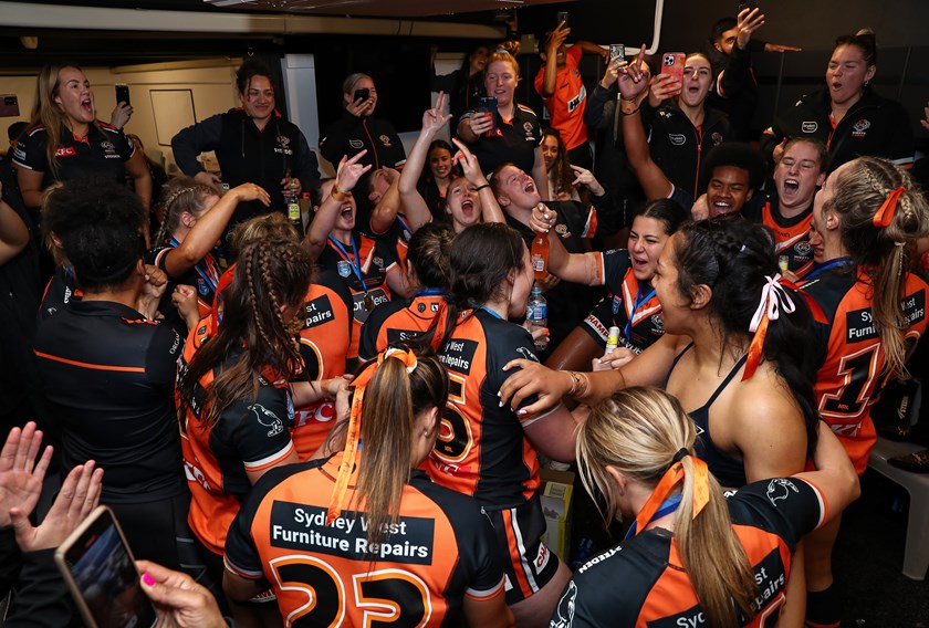 151 West Tigers Grand Final Celebrations Stock Photos, High-Res