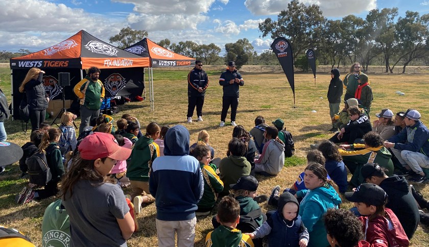 Wests Tigers Community Clinic in Menindee