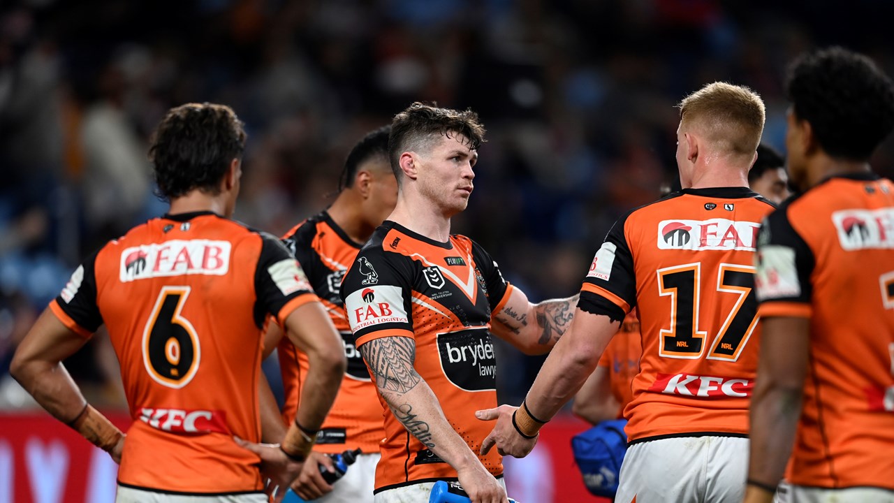 NRL 2023: Wests Tigers beat Dolphins with Api Koroisau penalty in