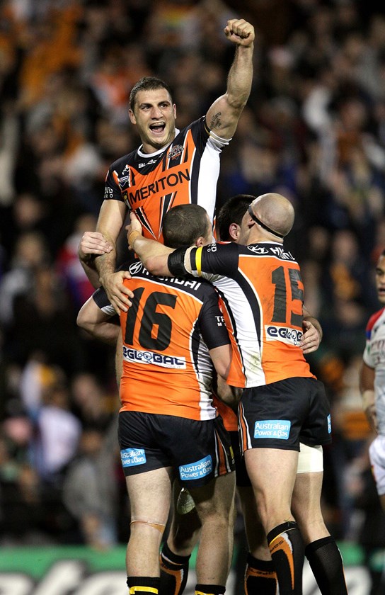 Farah kicks golden-point match winner in 2011