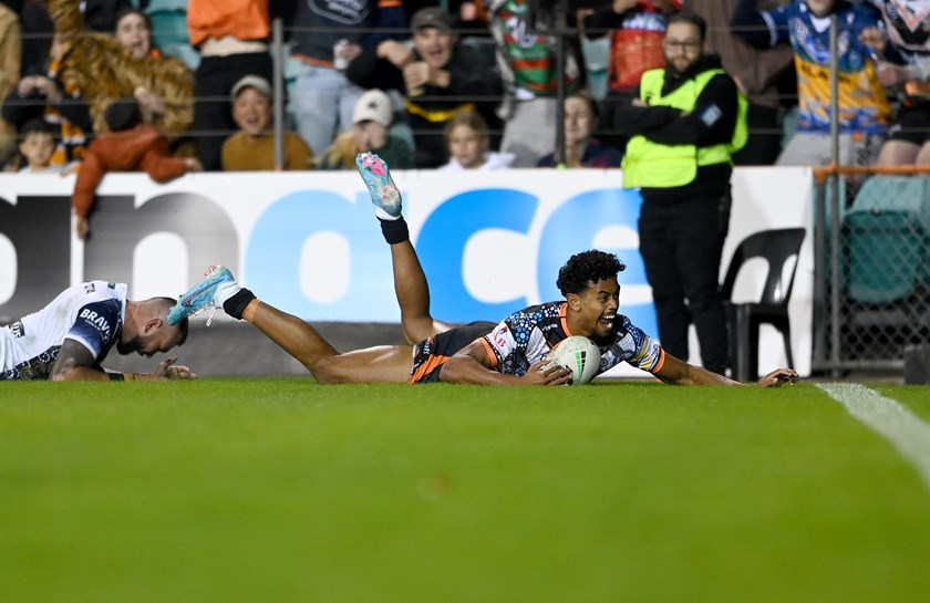 Bula scores his first ever NRL try against the Cowboys in Indigenous Round 