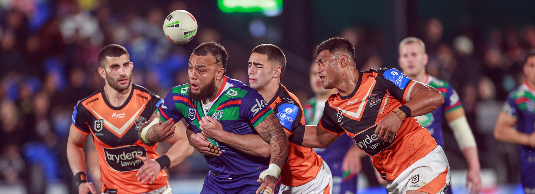 Barnstorming Fonua-Blake leads Warriors past Wests Tigers