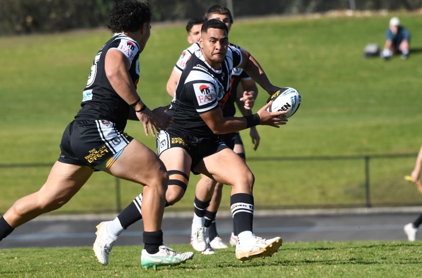 Justin Matamua looks to pass