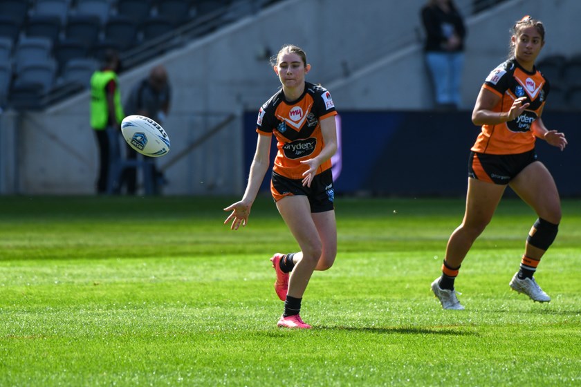 Ellie Barnett in action in the Lisa Fiaola Cup Grand Final