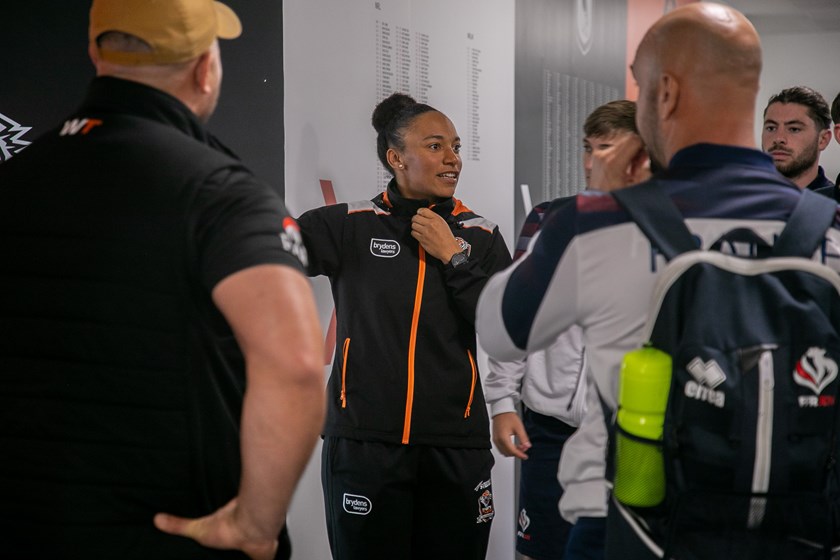 Elisa Akpa helps conduct a tour of the Zurich Centre for the French U/19s team