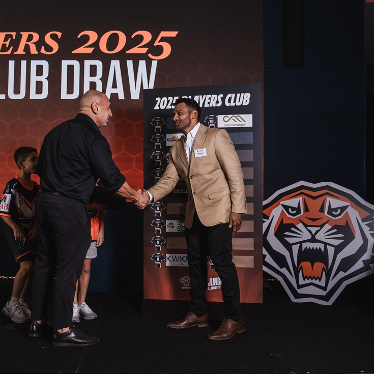 Wests Tigers thank Players Club partners